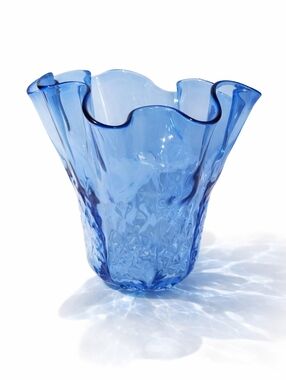 VINTAGE Blue Ruffled Glass Handkerchief Vase | Diamond Base MCM Art Glass